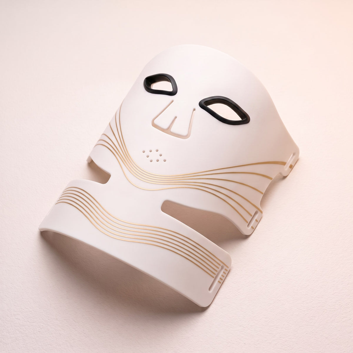 LUMÈRE Face + Neck in white, unlit